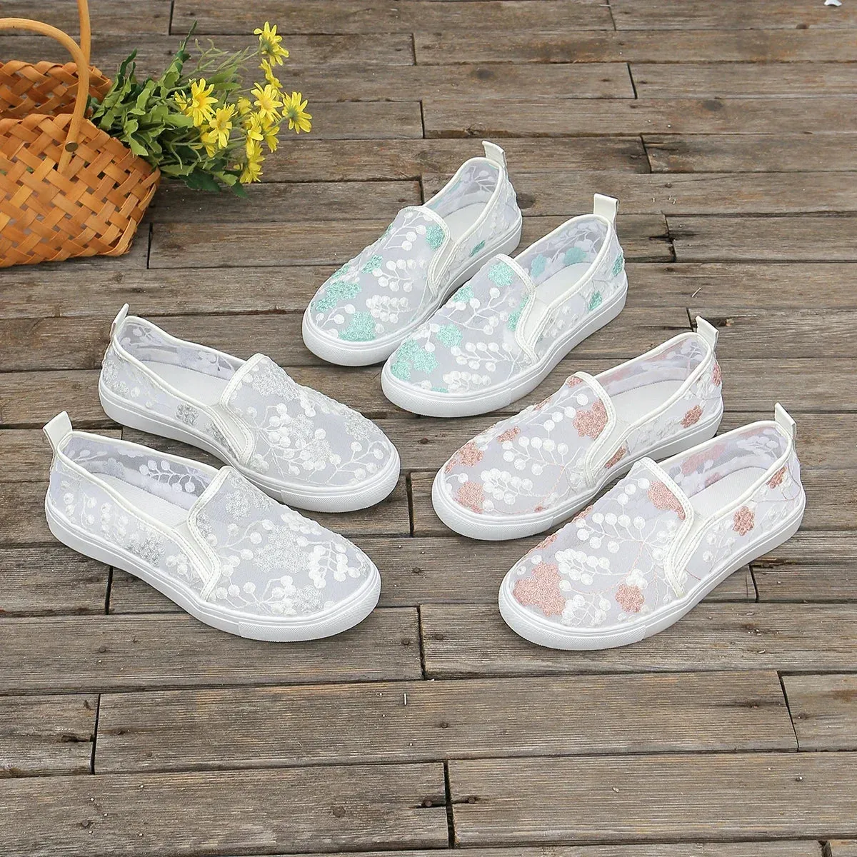 2024 New Women's Sneakers Floral Embroidery Mesh Sneakers for Women Slip on Casual Comfy Heeled Shoes Woman