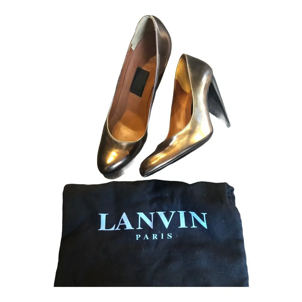 Lanvin copper metalIic pumps NEW