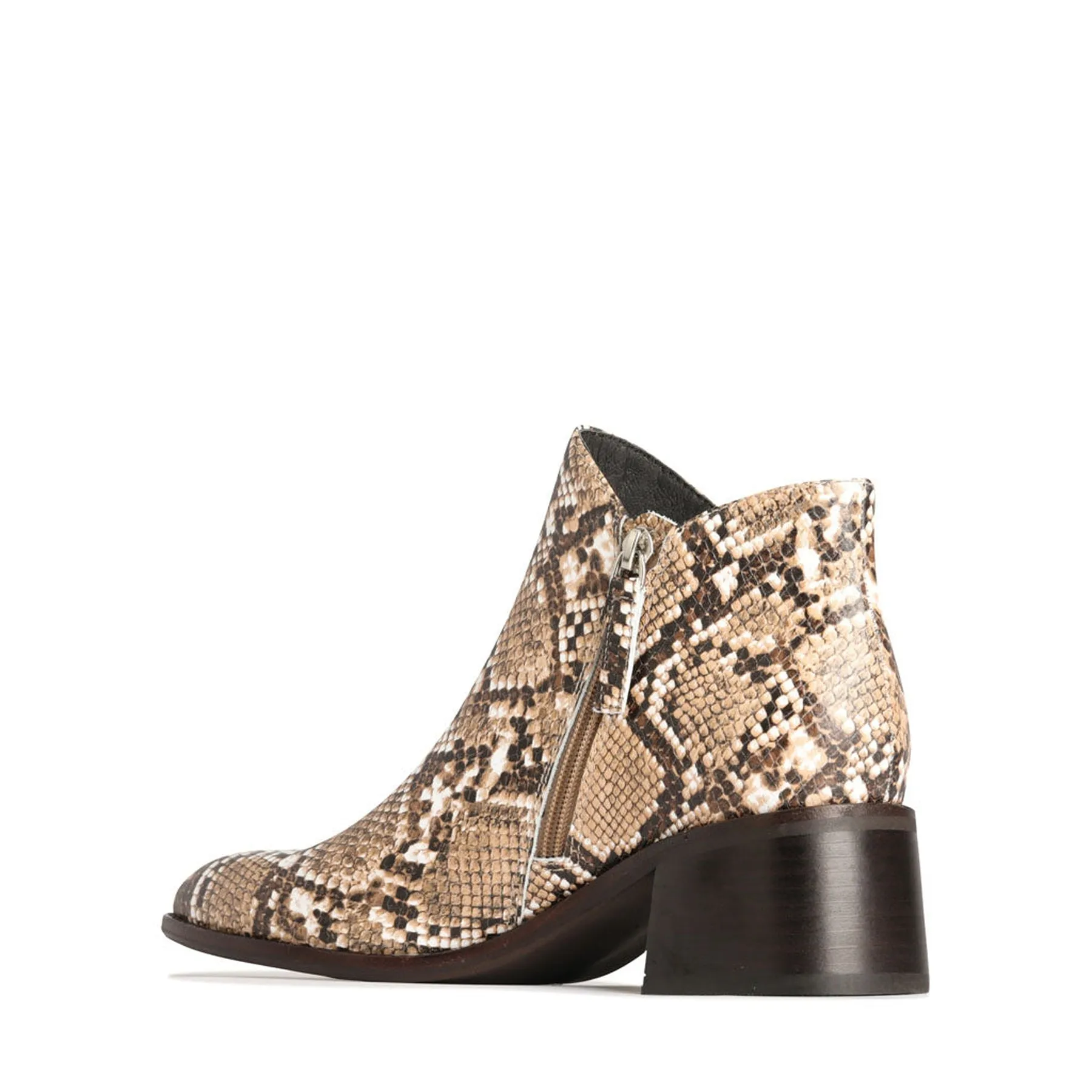 WYLIE LEATHER ANKLE BOOTS