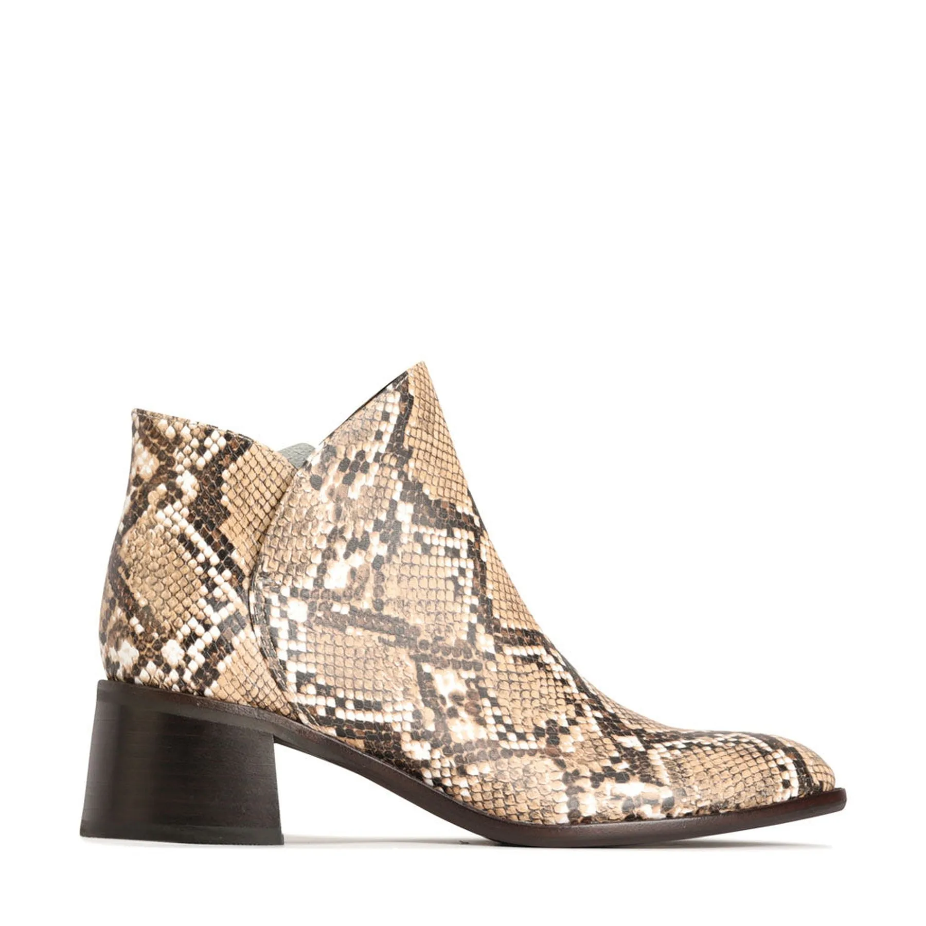 WYLIE LEATHER ANKLE BOOTS