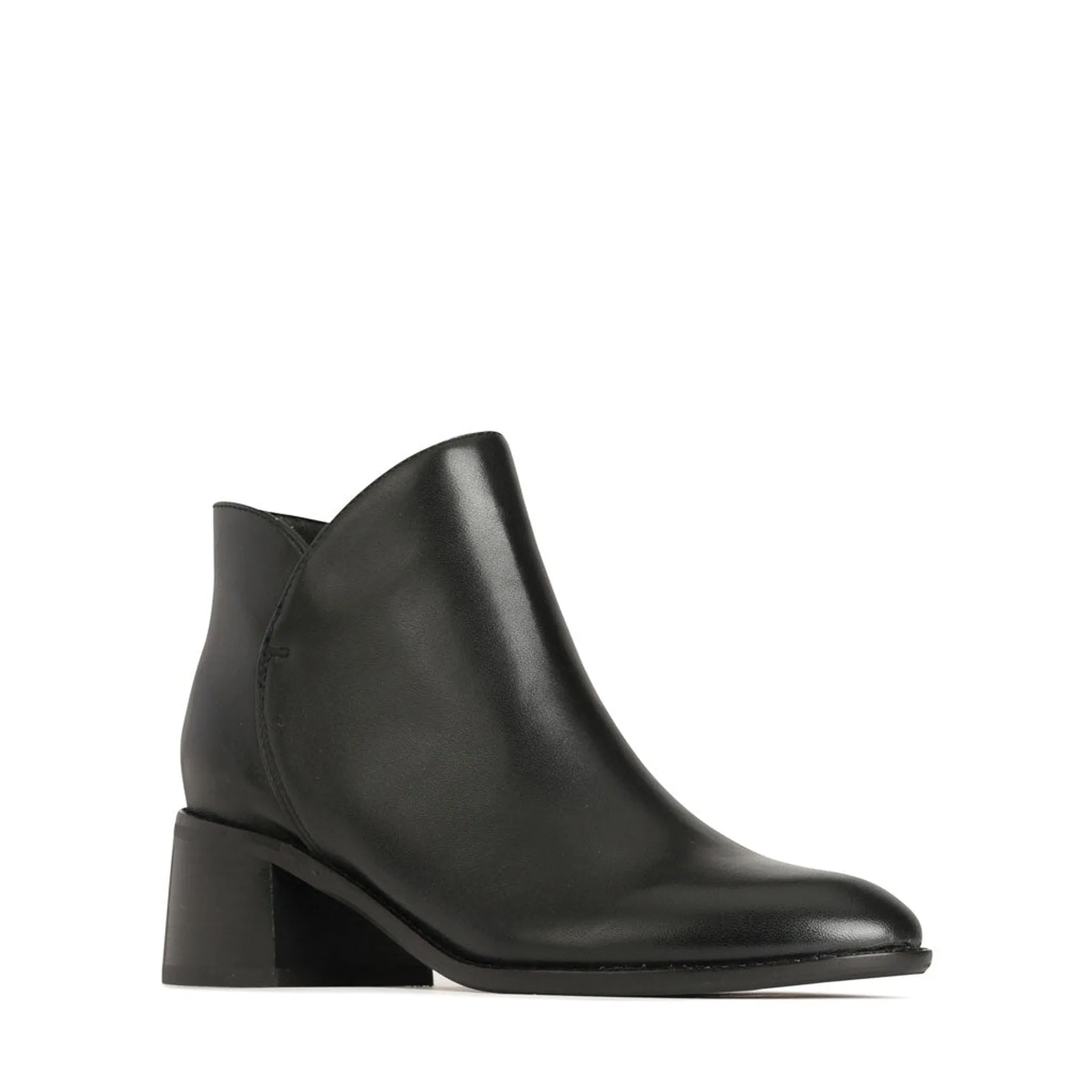 WYLIE LEATHER ANKLE BOOTS